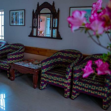Travellers' Inn Дарджилинг Экстерьер фото